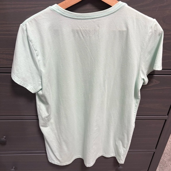 Under Armour Tee - Picture 3 of 4